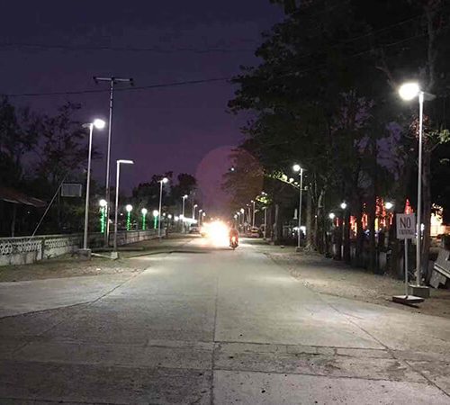 На Филиппинах установлен солнечный уличный фонарь мощностью 50 Вт