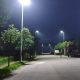 Солнечный уличный фонарь мощностью 80 Вт установлен в Китае