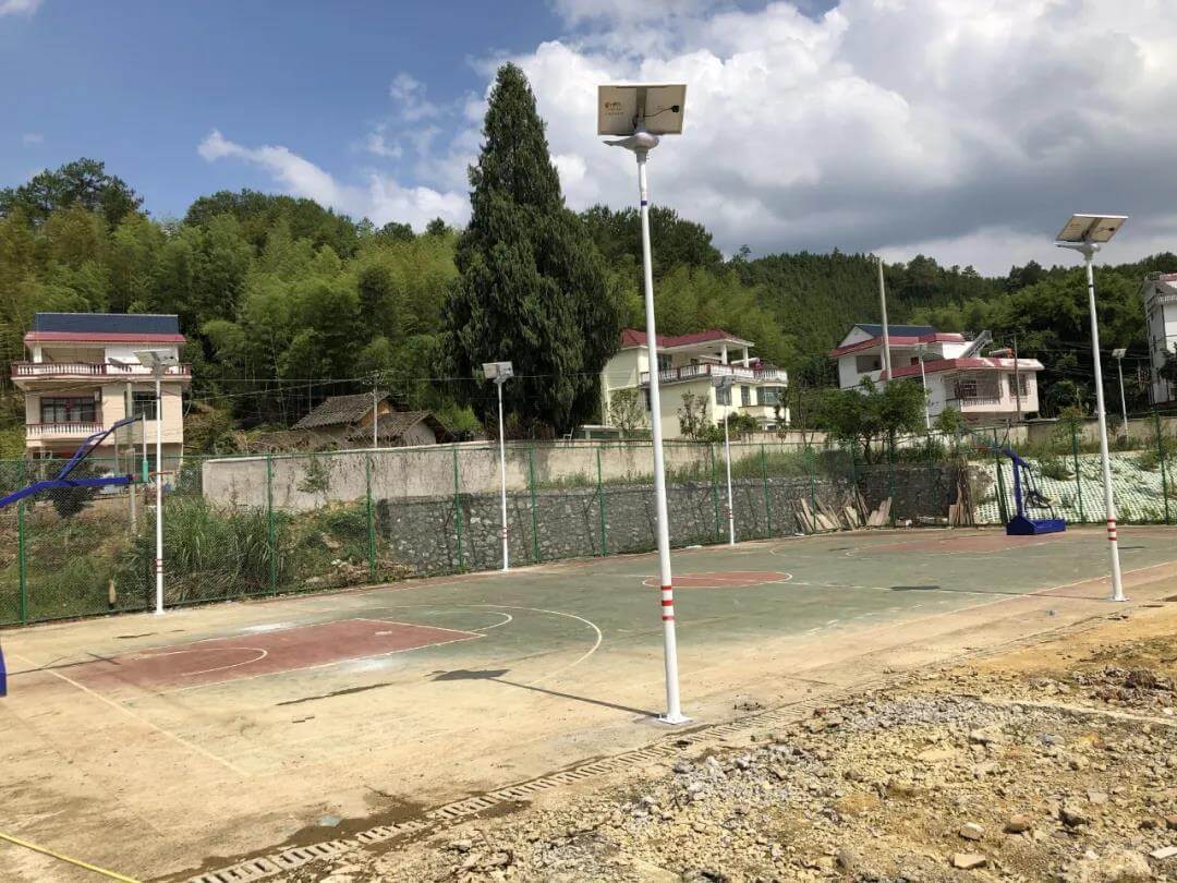 solar-street-light-for-basketball-court